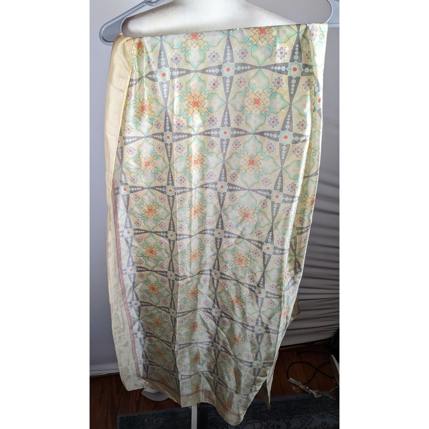 Vintage Retro Floral Pastel Yellow Scarf/Shawl/Wrap