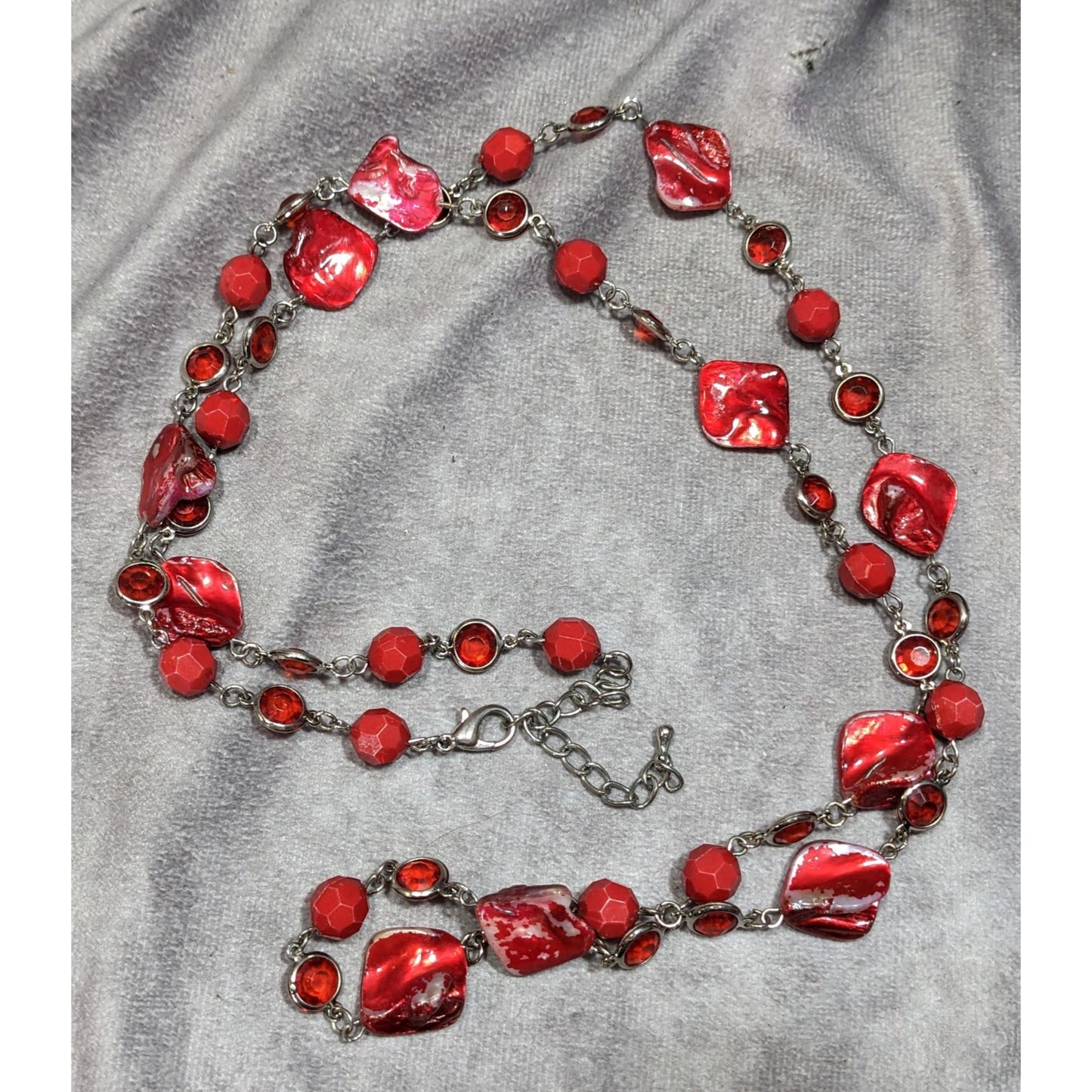 Mermaidcore Beachy Red Shell And Gem Beaded Necklace
