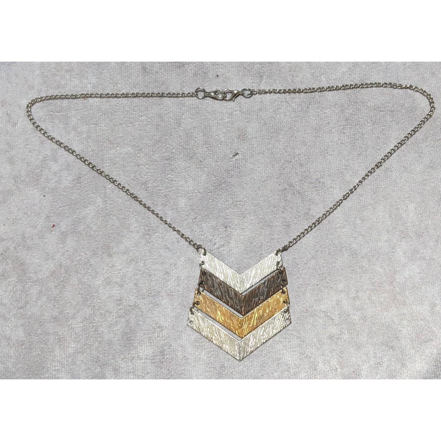 Metallic Chevon Necklace