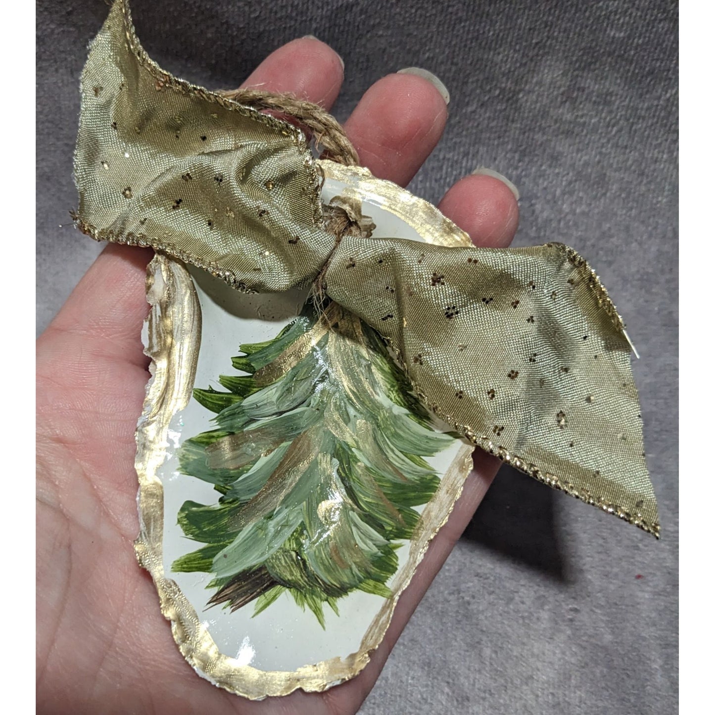 Painted Holiday Shell Decor