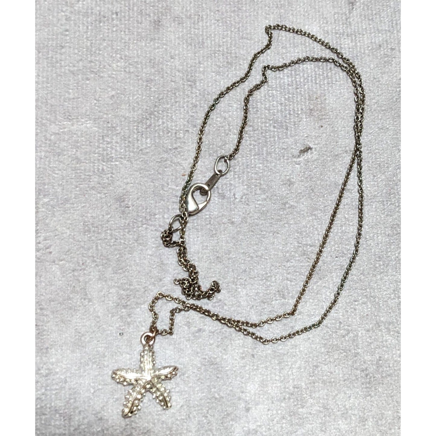 Minimalist Silver Starfish Necklace