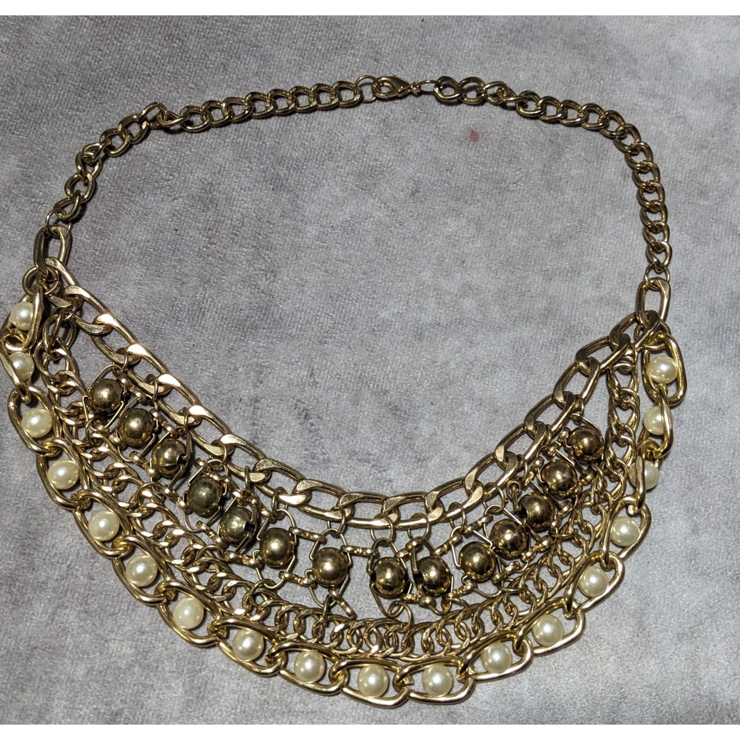 Glamorous Gold Chain Pearl Bib Necklace