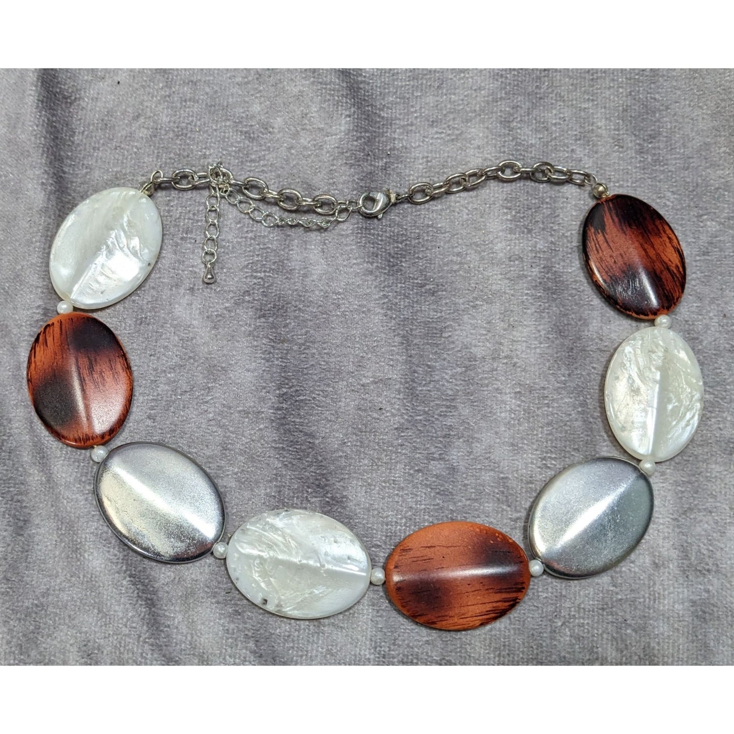 Retro Wood-Look Brown White And Silver Tone Beaded Necklace