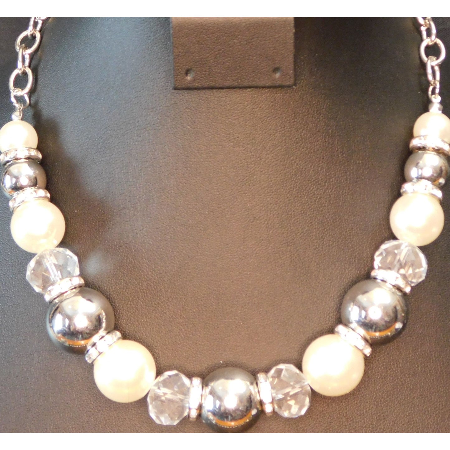 Chunky Faux Pearl And Glass Beaded Necklace