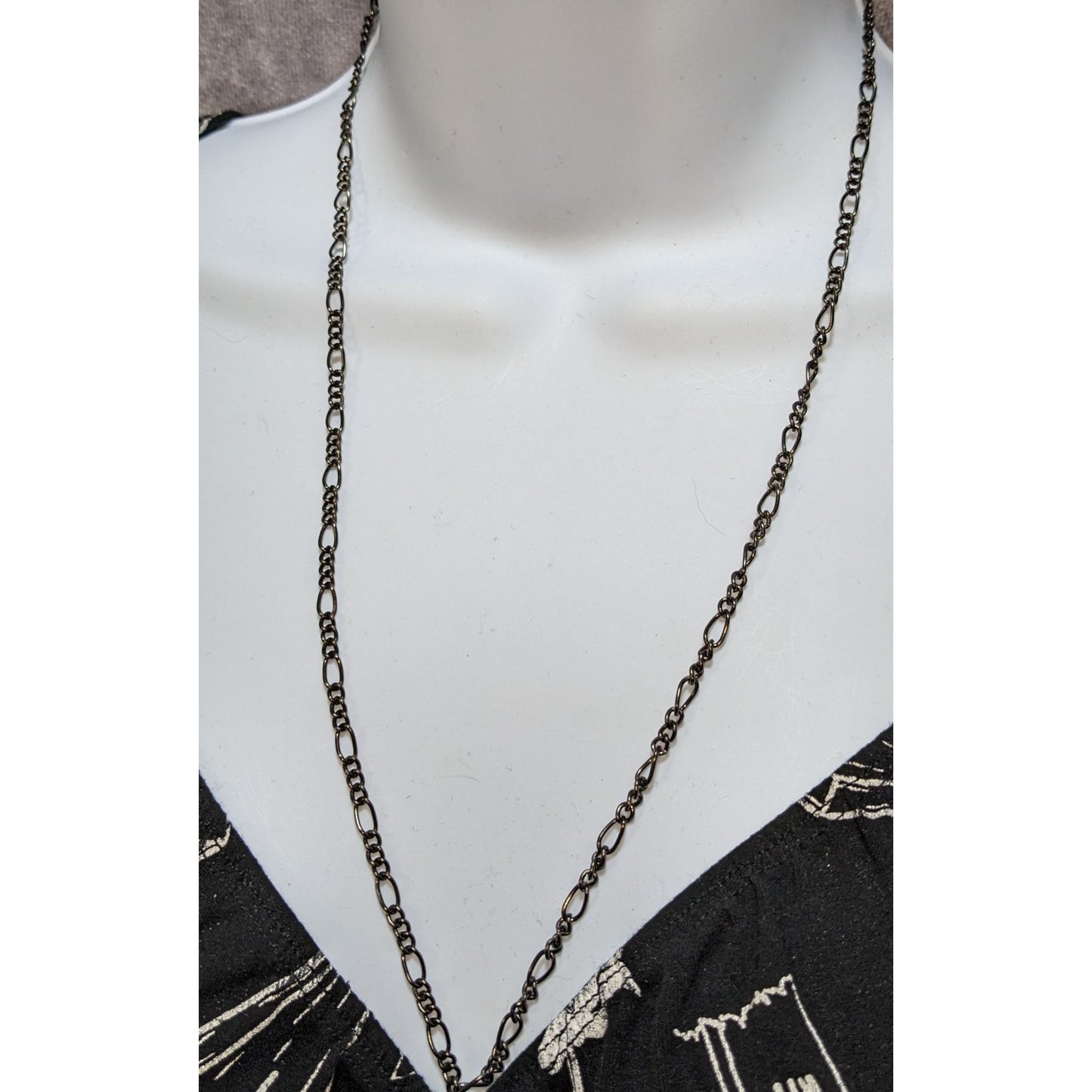 Simple Antique-Style Black Chain Necklace