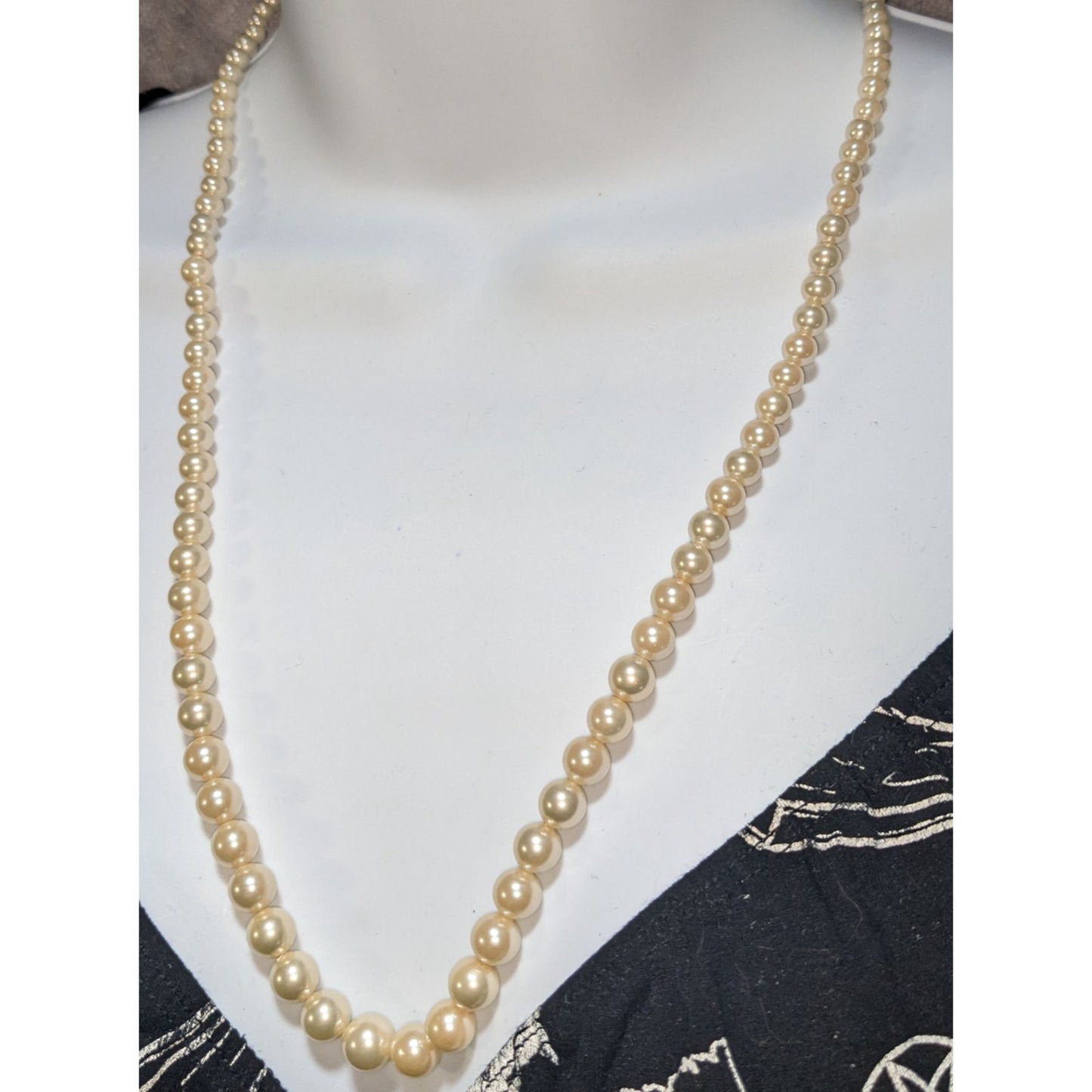 Coquette Vintage Cream Faux Pearl Strand Necklace Classic Bridal Preppy Elegant