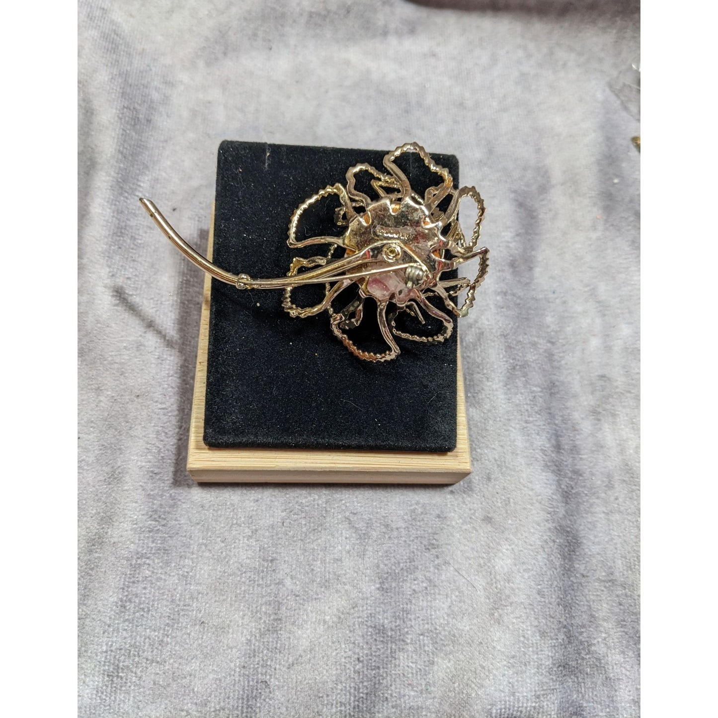 Vintage Sarah Coventry Floral Glam Rhinestone Brooch