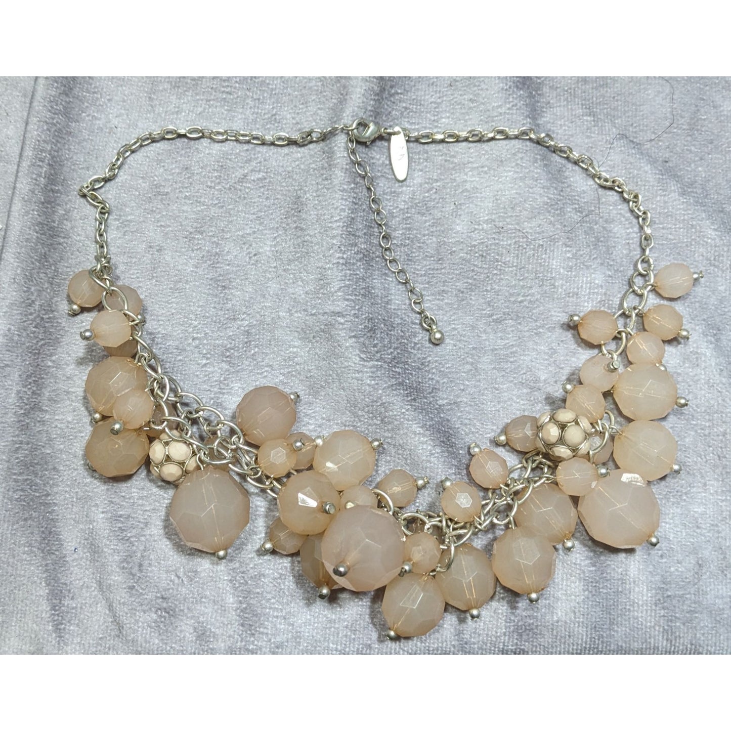 NY Collection Y2K Chunky Silver Peach Beaded Cluster Statement Necklace