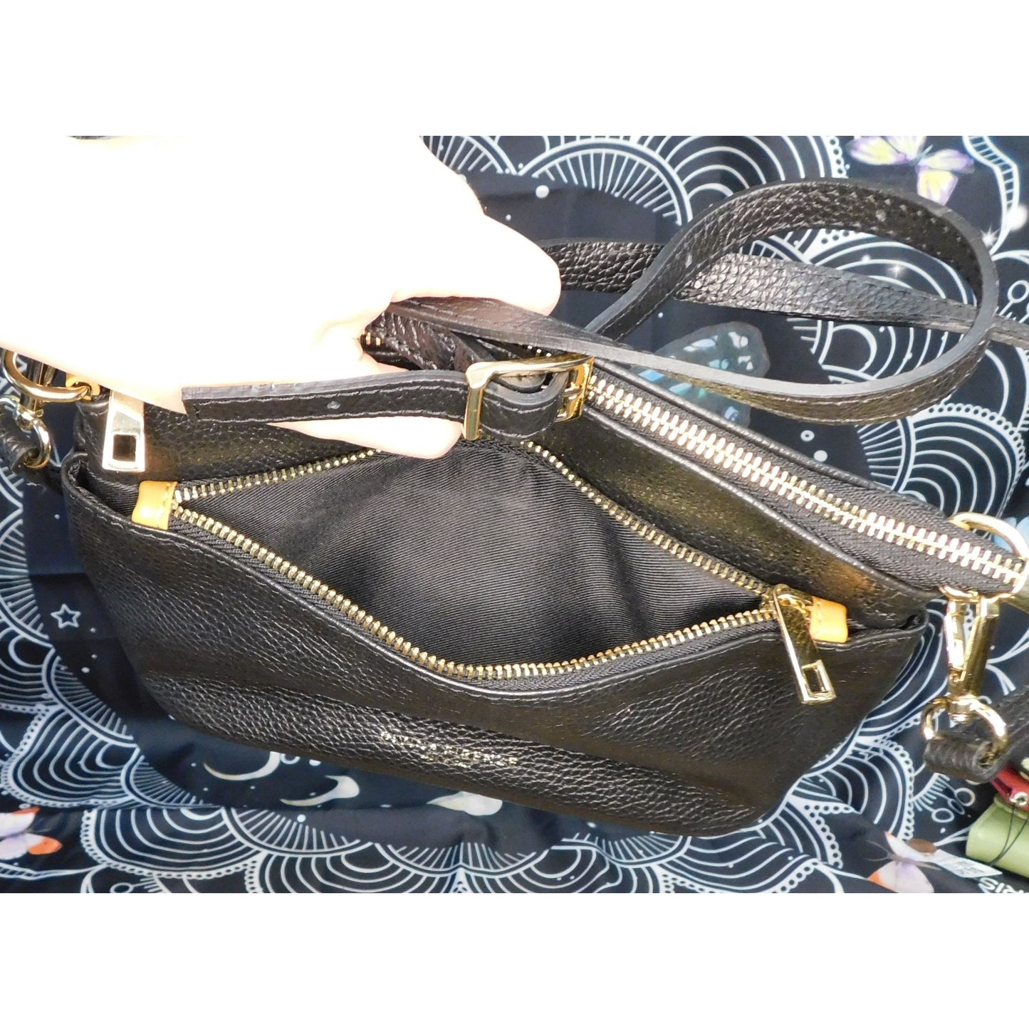Divina Firenze Black Leather Crossbody Purse