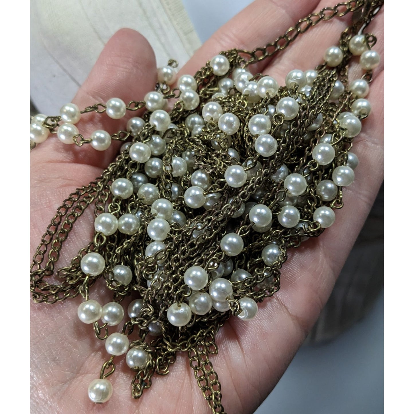 Retro 80s Style Glam Metal Gold-Tone Chain Necklace With Faux Pearl Beads & Tassel Accent