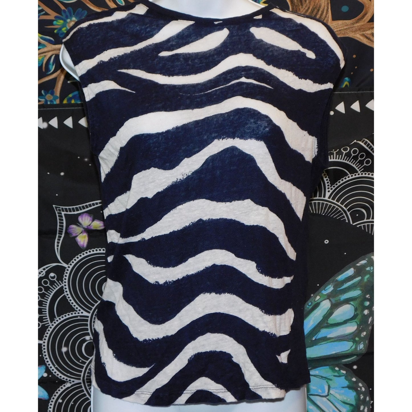 H&M Trendy Navy Blue And White Zebra Tank Top