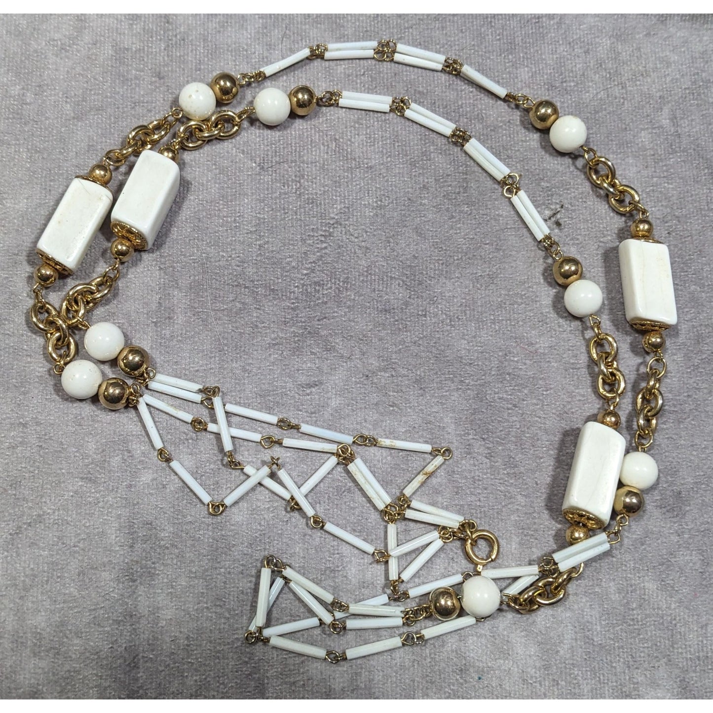 Vintage Glam White And Gold Tone Beaded Chain Opera Necklace