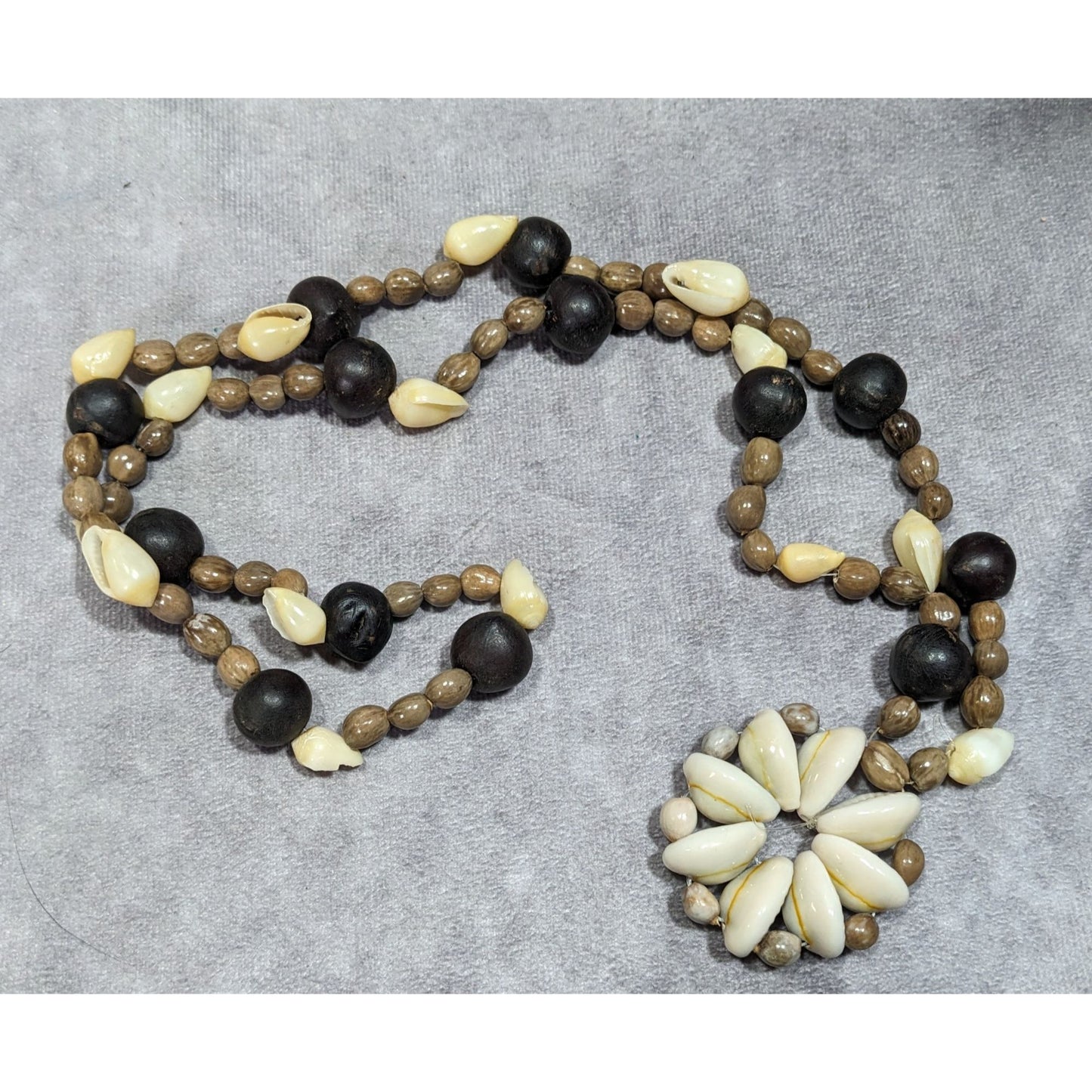Retro Mermaidcore Cowrie Shell And Natural Seed Flower Pendant Necklace