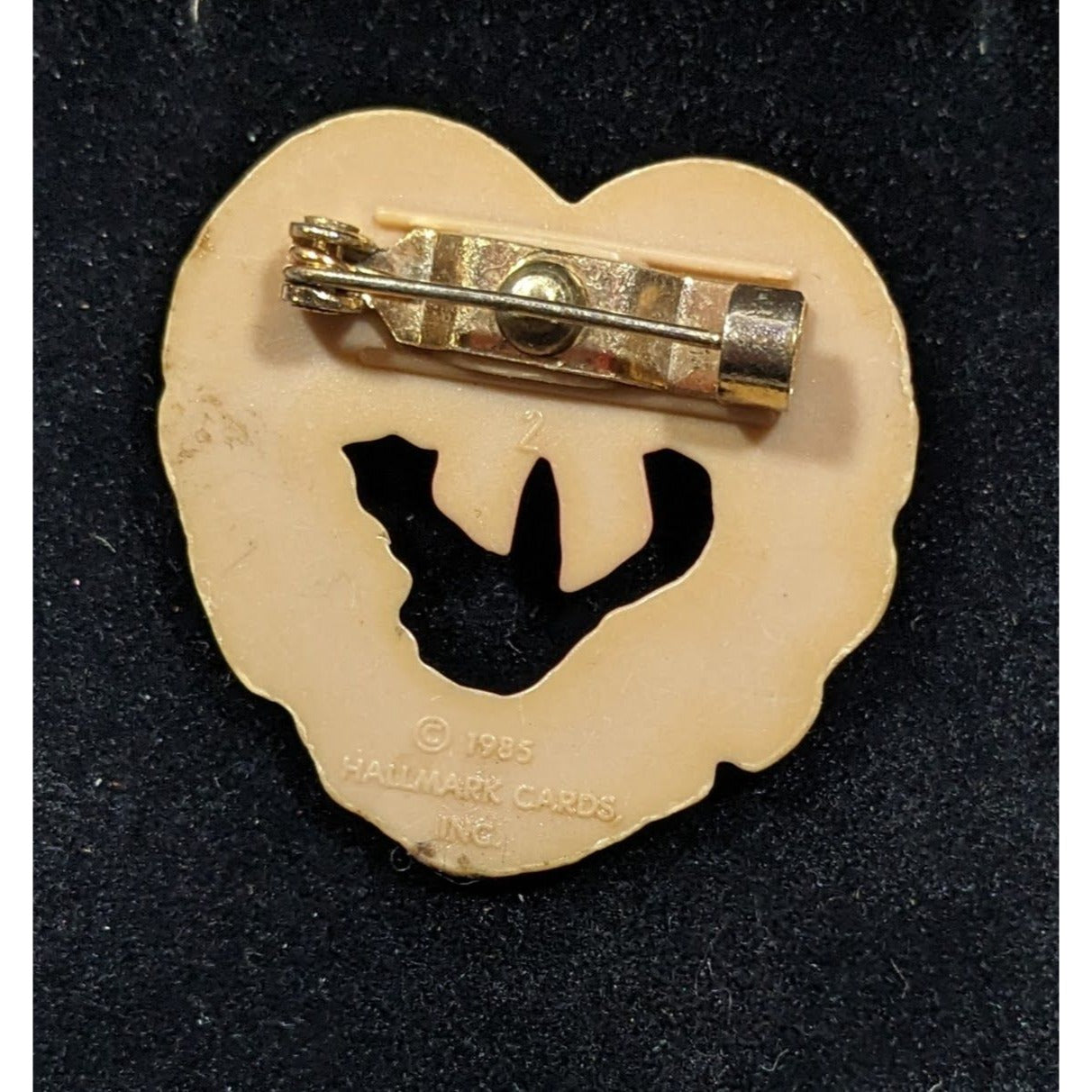 Vintage 1985 Hallmark Valentine's Heart Wreath Brooch