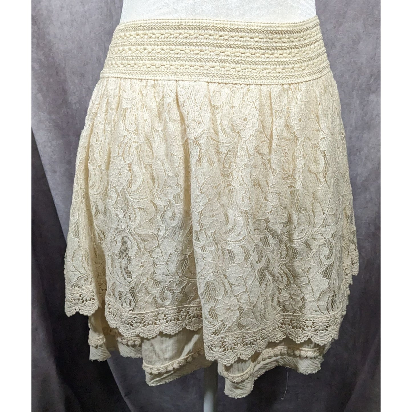 Miss Me Cream Lace Layered Knee Length Skirt Size Large