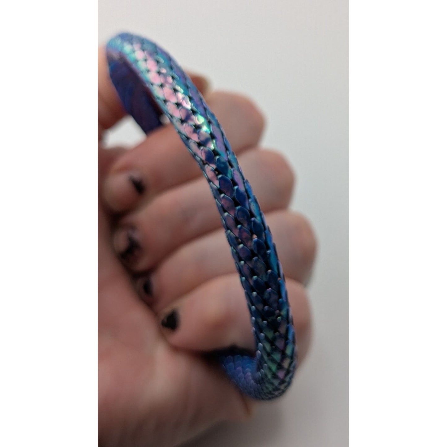 Vintage Snake Mesh Bracelet Iridescent Gold Blue Fantasy Costume Jewelry