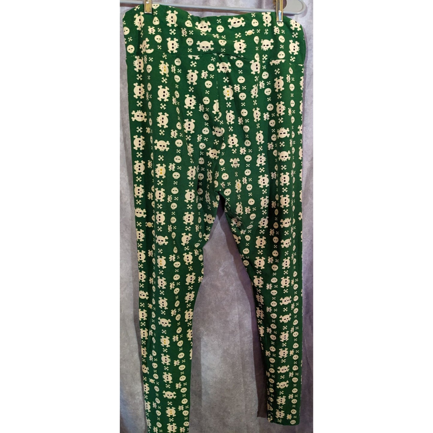 LuLaRoe Gothic Punk Green Skull Leggings