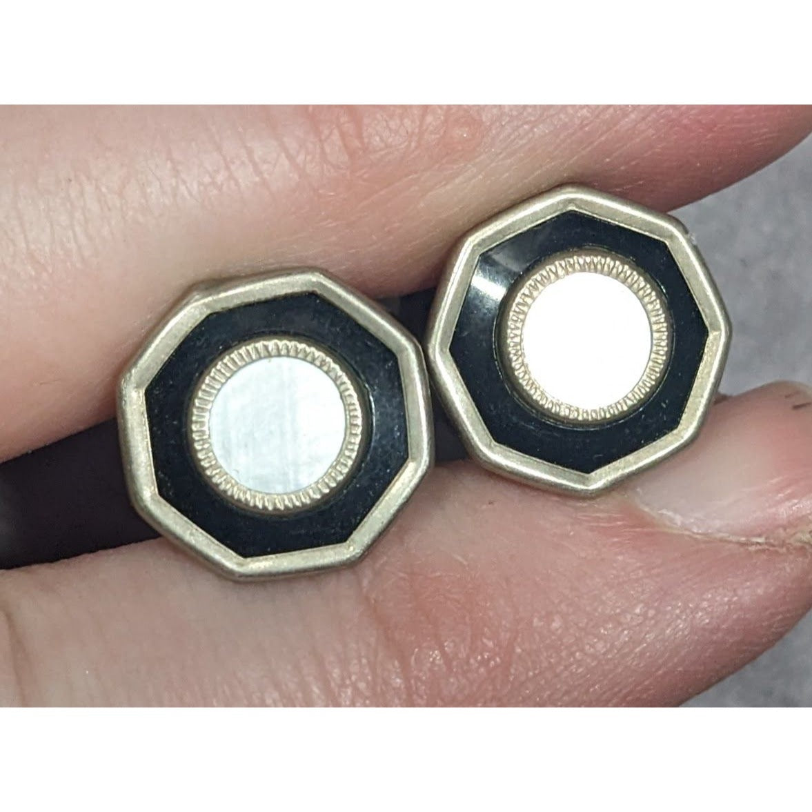 Vintage Mother Of Pearl Silver Tone Snap Cuff Links