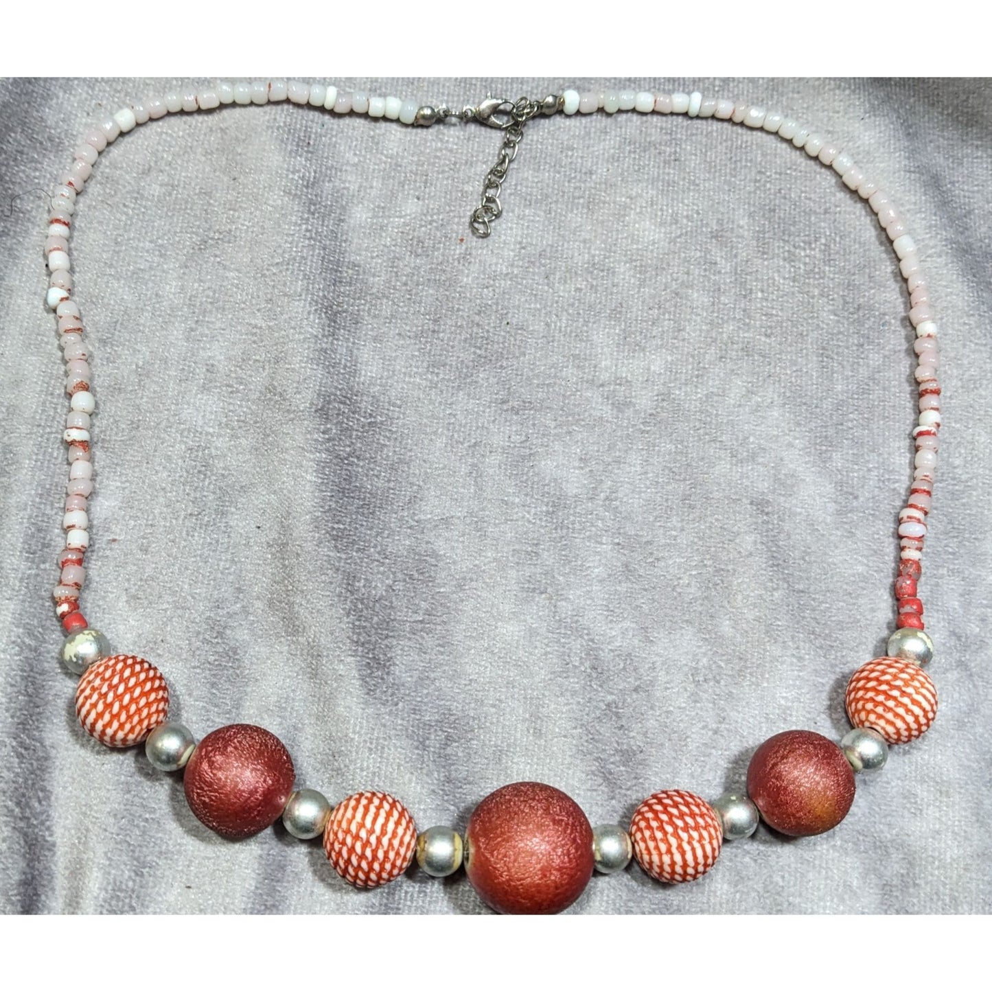 Vintage Country Red And White Beaded Necklace