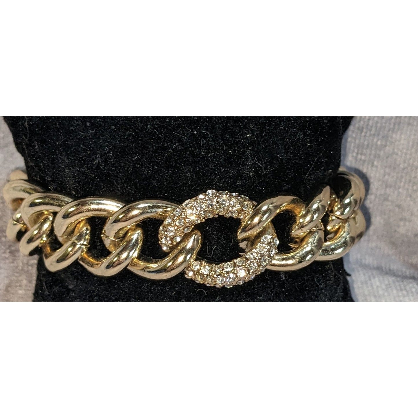 Victorias Secret Gold Tone Bracelet With Crystal Accents & Charm