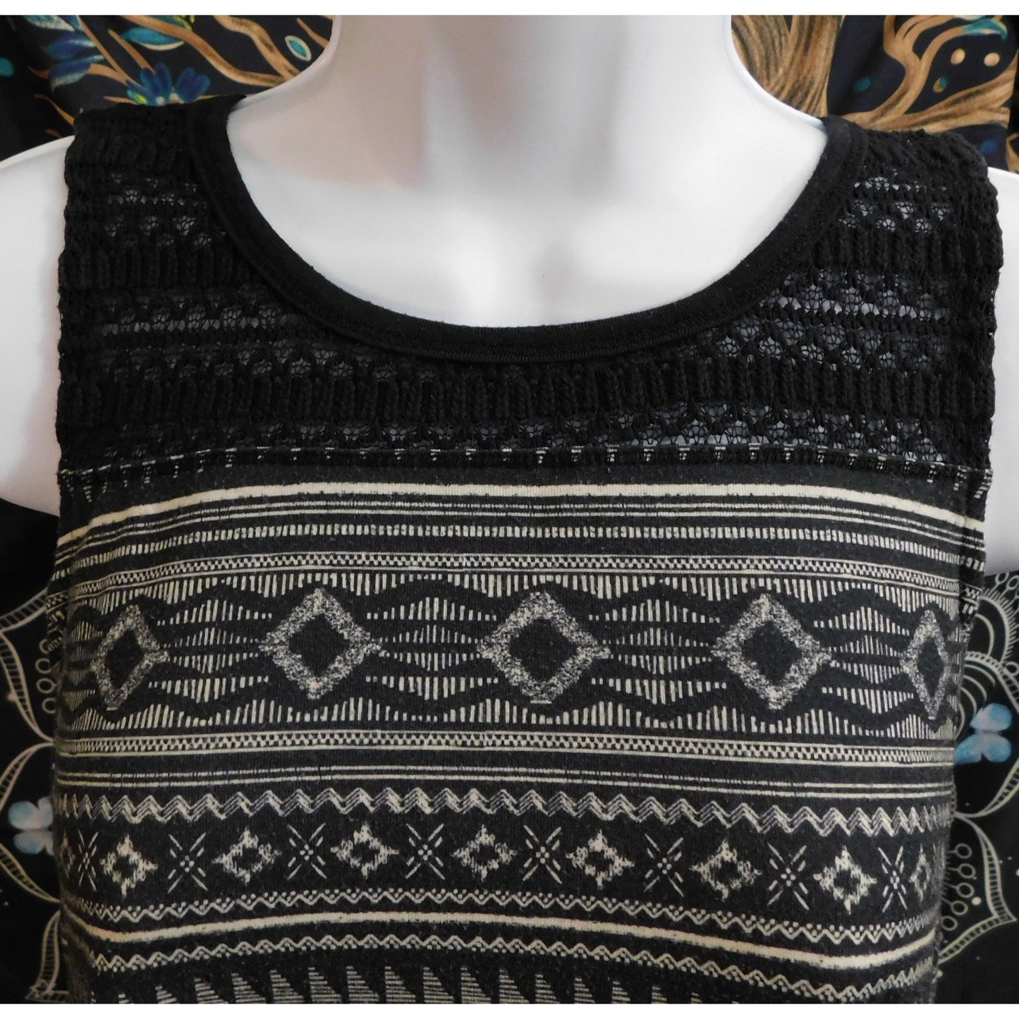 Mudd Sleeveless Handkerchief Hem Dress Southwestern Print White And Navy