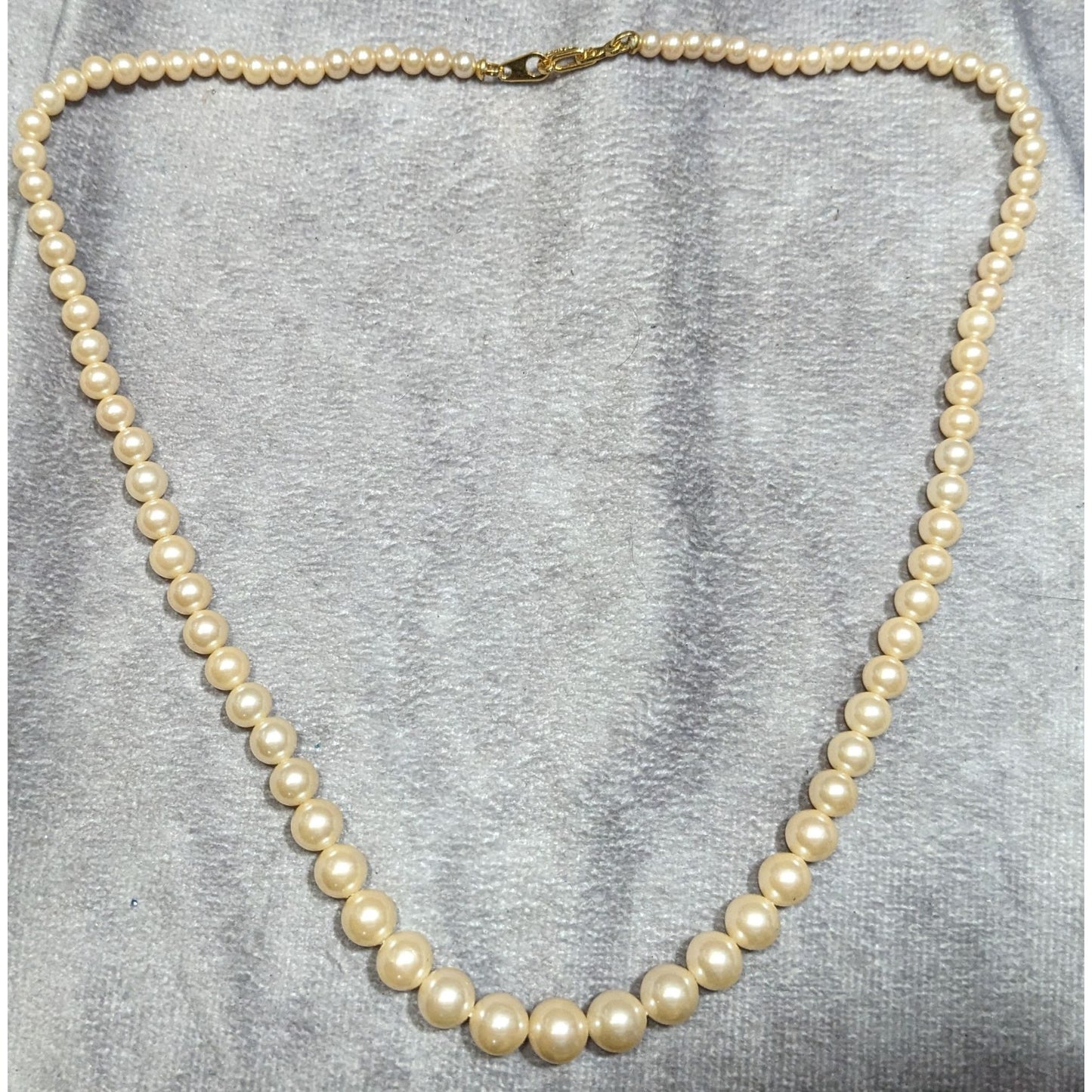 Vintage Cream Pearl Beaded Necklace With Gold-Tone Clasp