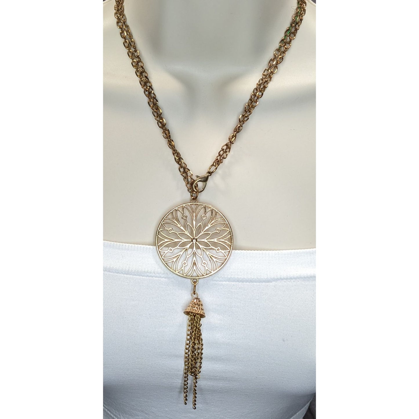 Vintage Floral Medallion Tassel Pendant Necklace Gold Tone Boho Statement Jewelry