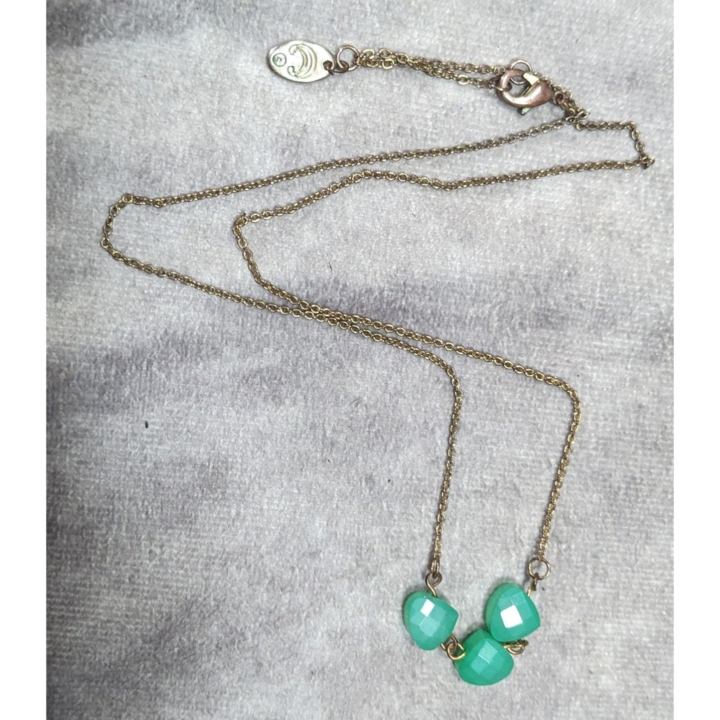 Charming Charlie Minimalist Green Faceted Gem Necklace