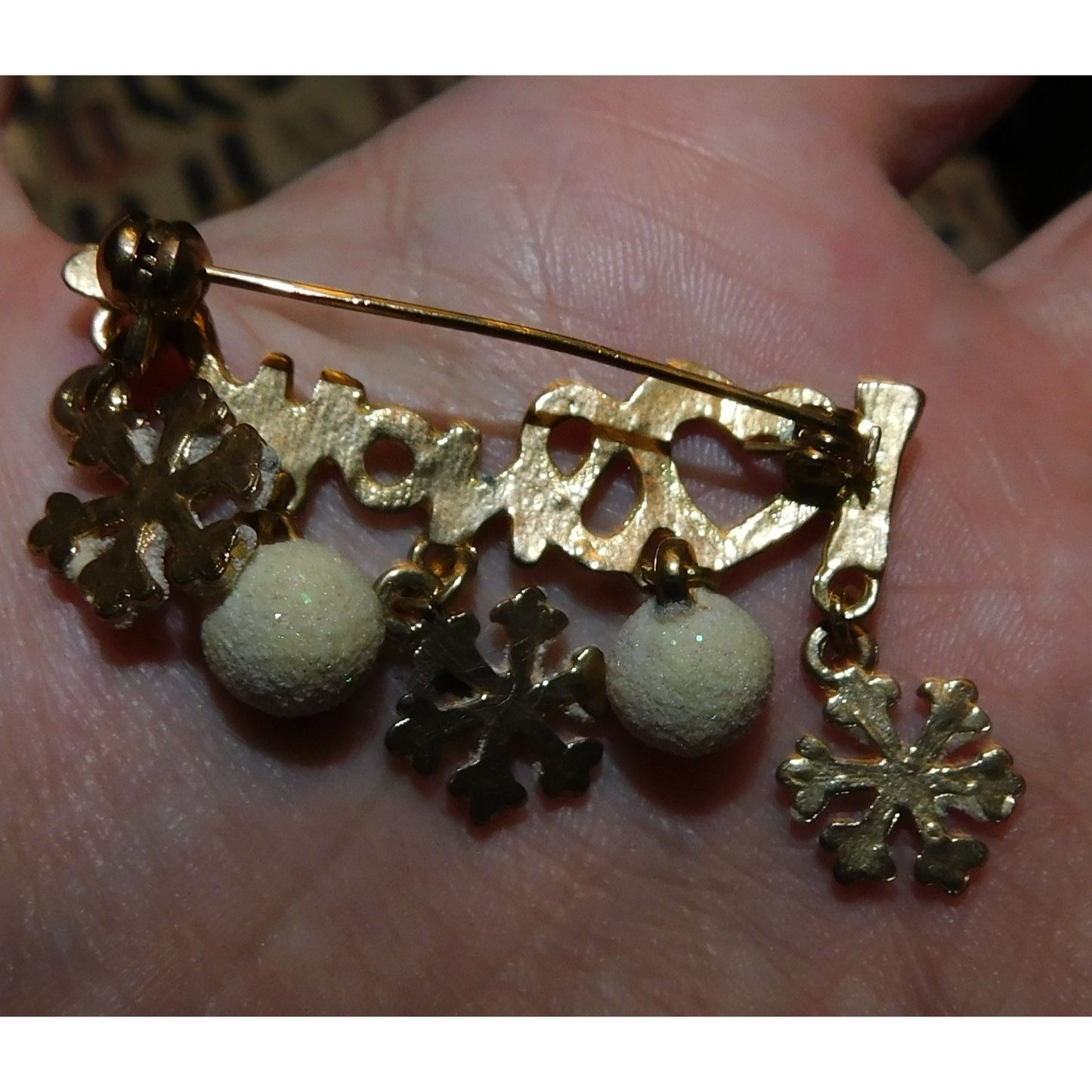 Vintage I Love Snow Holiday Brooch With Snowflake Charms