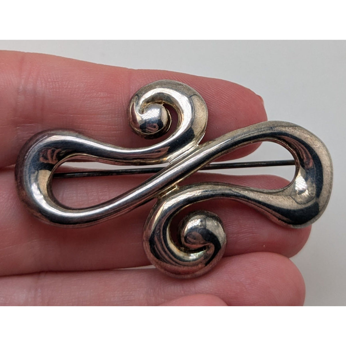Carolee Vintage Modernist Silver Tone Abstract Swirl Brooch 2 1/2 Inch