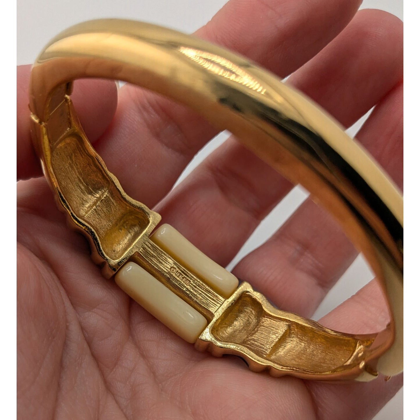 Vintage Napier Gold Tone Hinged Bangle Bracelet Black Cream Enamel Statement Cuff