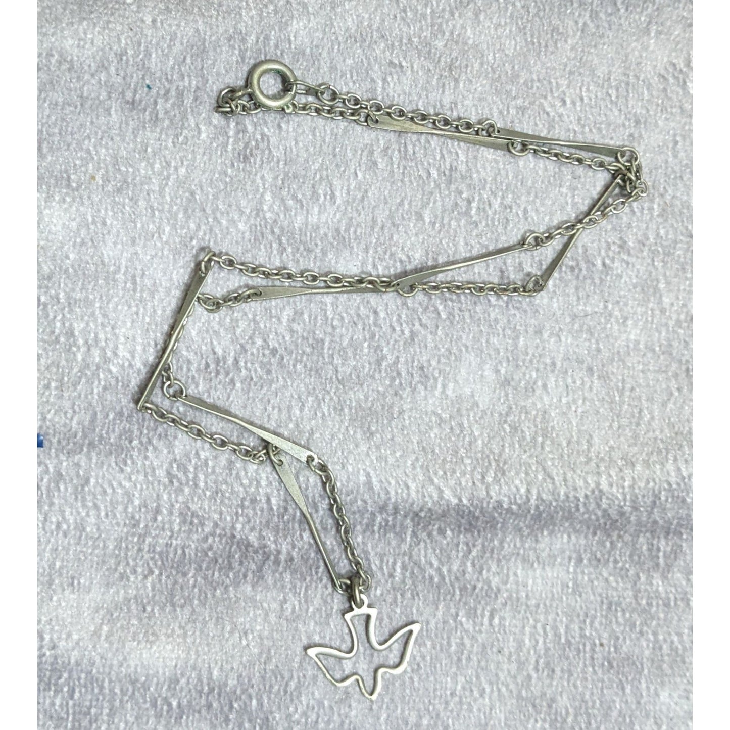 Minimalist Dove Silver Tone Necklace With Unique Bar Chain Design