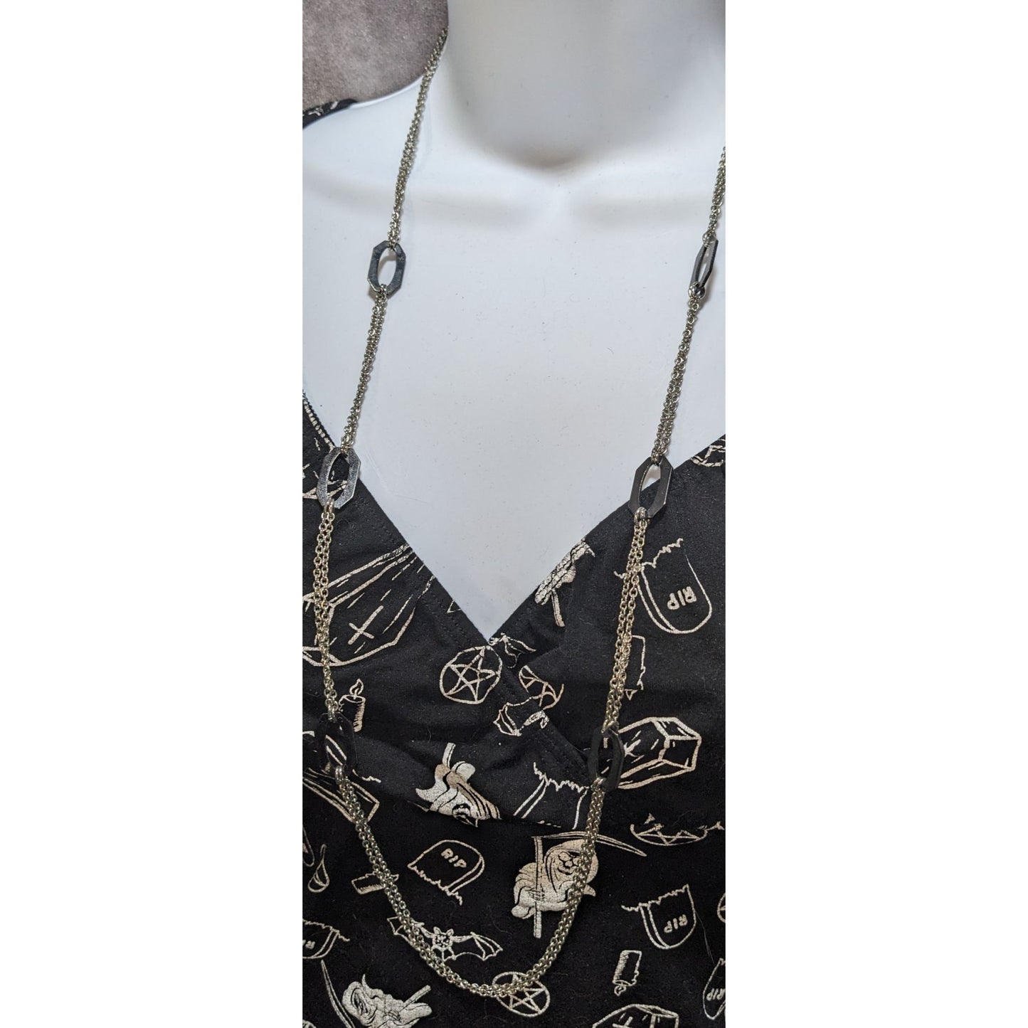 NY Collection Silver-Tone Long Necklace With Geometric Links