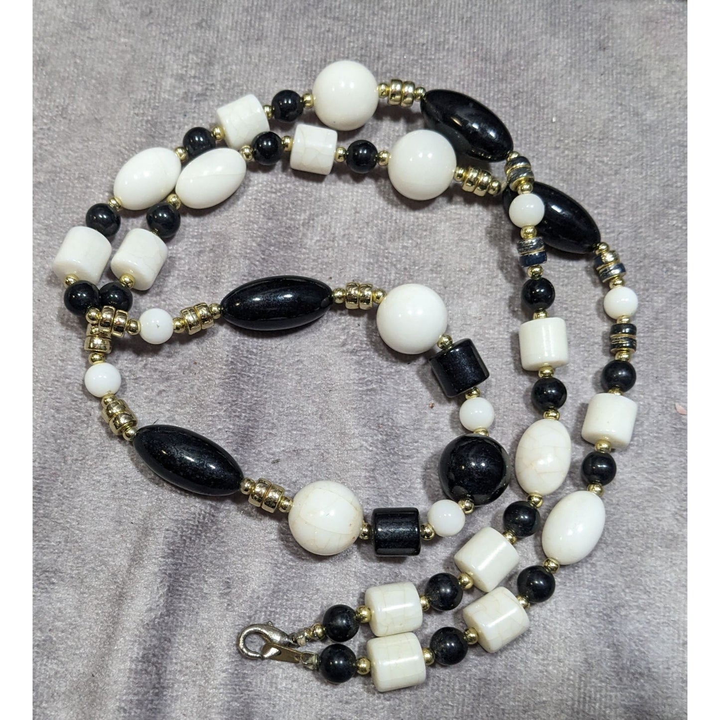 Retro Black White And Gold Tone Beaded Necklace