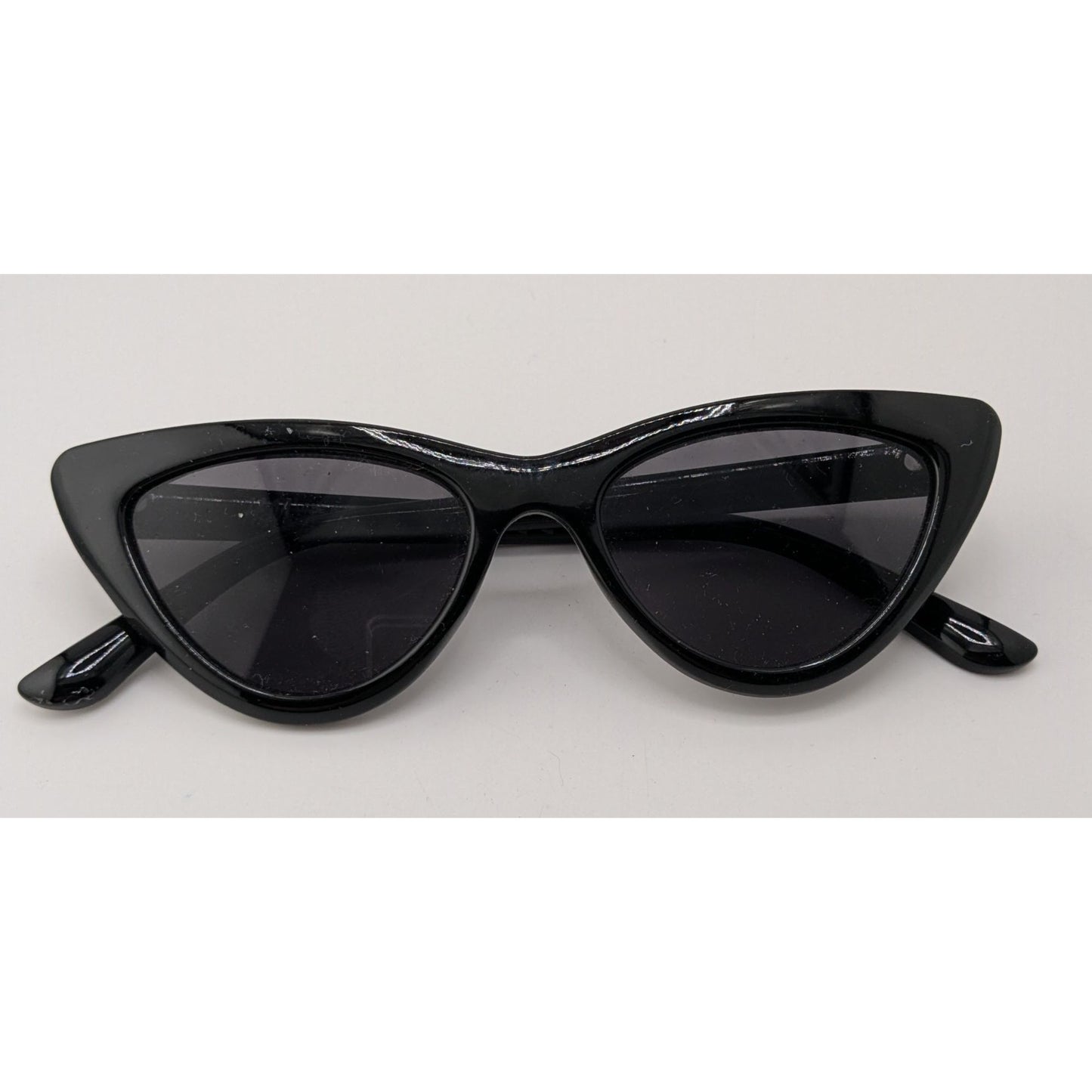 H&M Black Cat-Eye Sunglasses