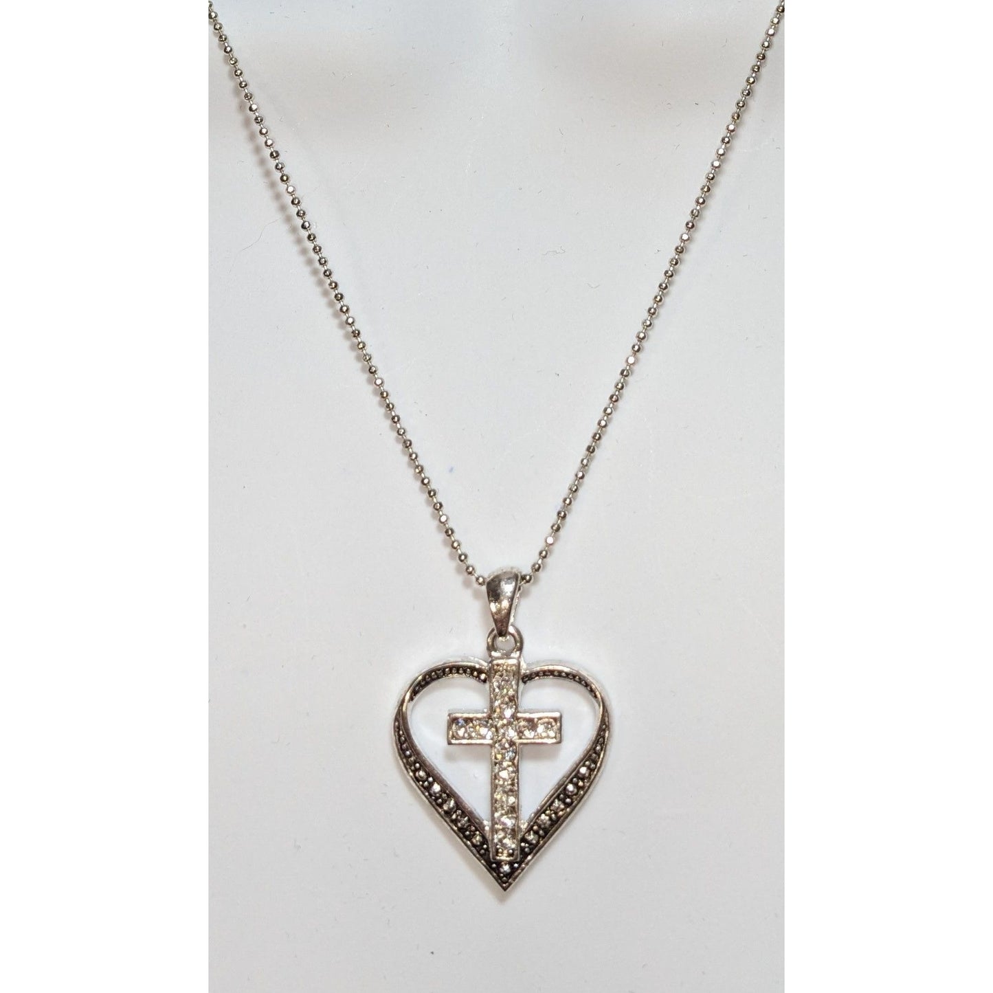 Religious Heart-Shaped Cross Pendant Necklace With Rhinestones