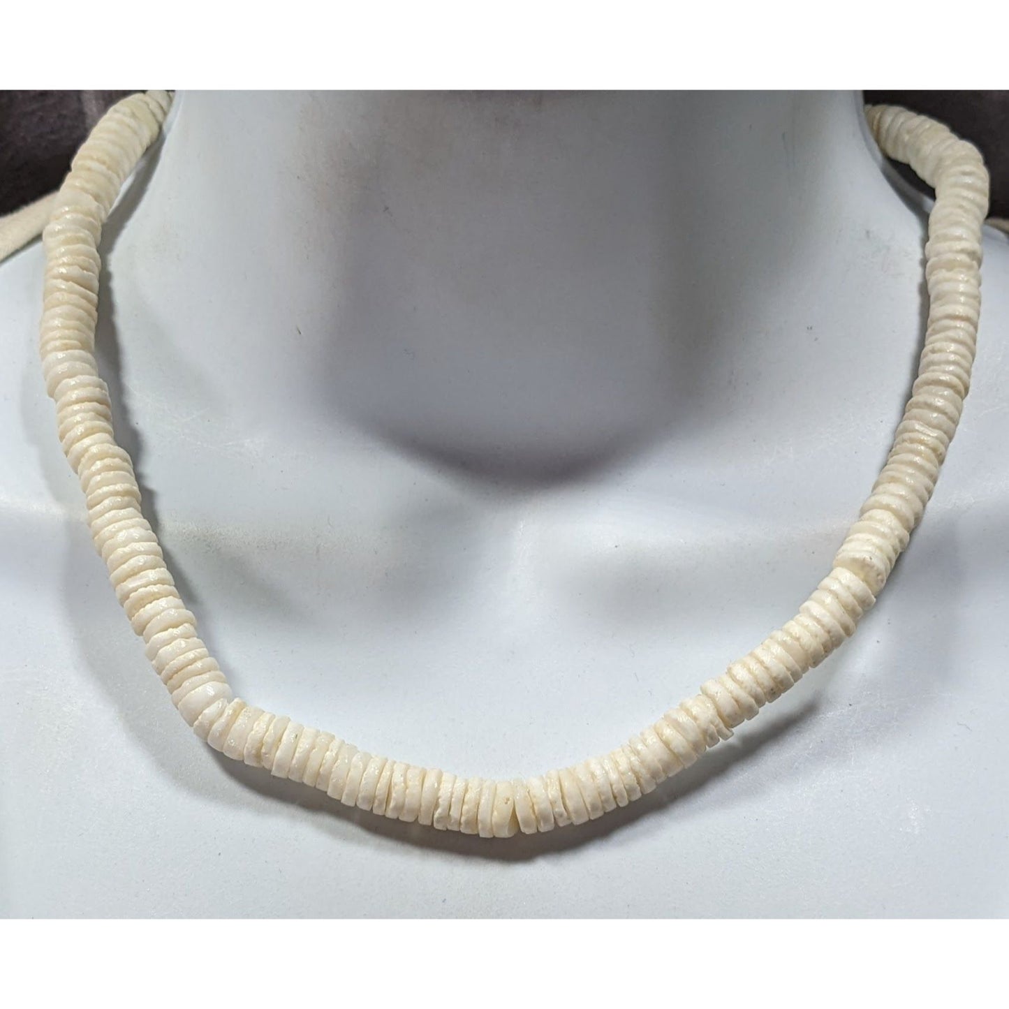 Vintage 90s Natural Puka Shell Beaded Stretch Necklace