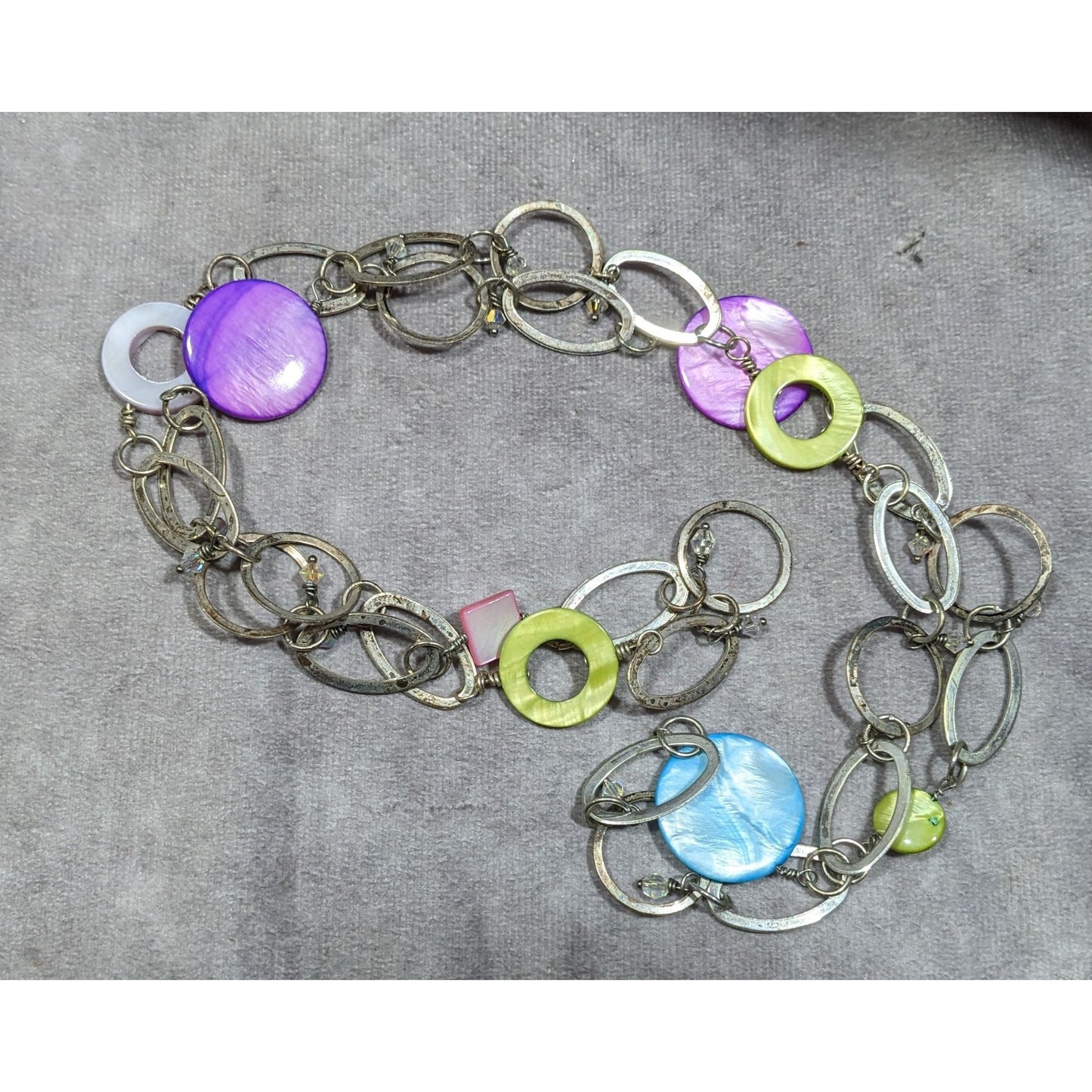 Retro Open Link Rainbow Shell Geometric Accent Necklace