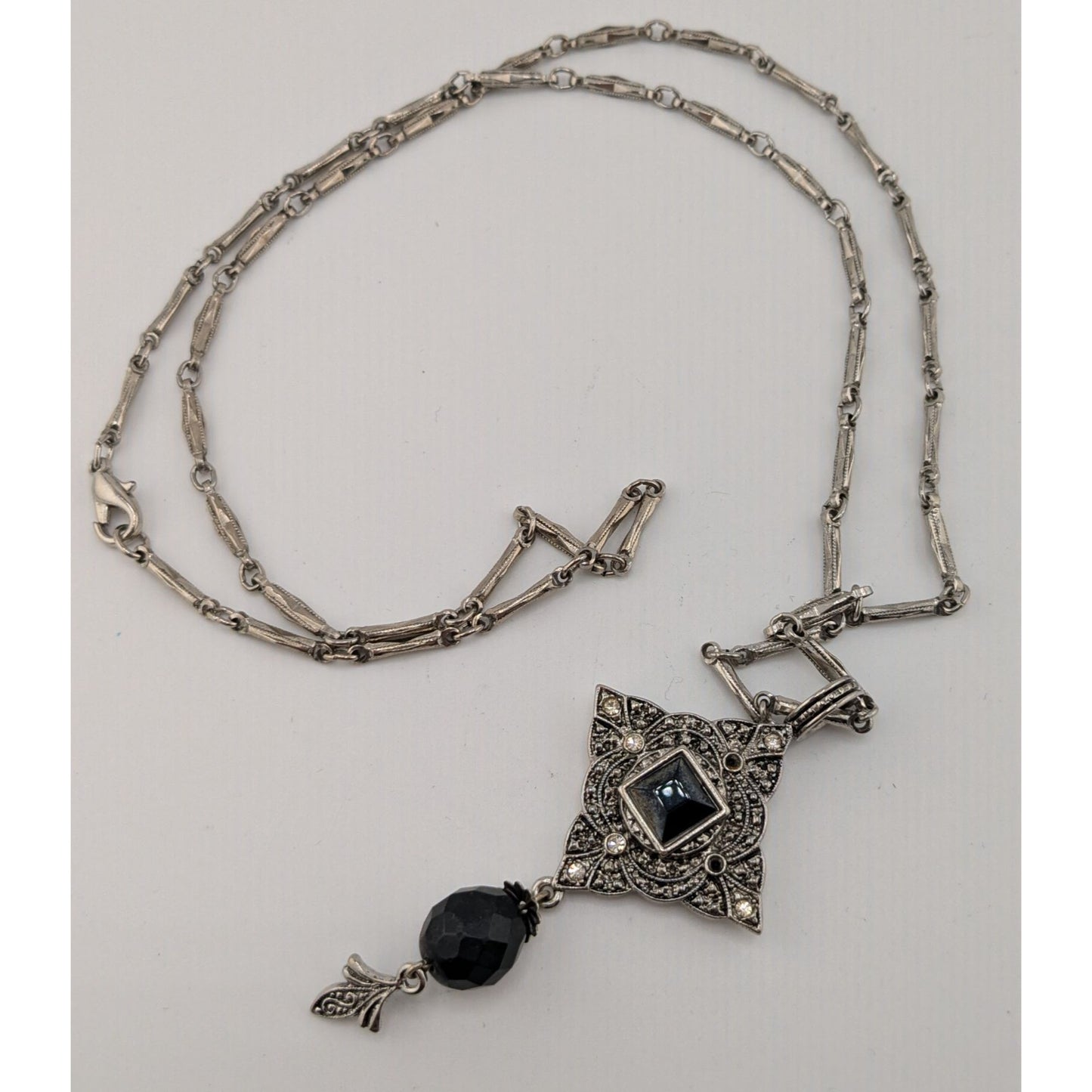 Vintage Gothic Art Deco Silver Tone Necklace With Ornate Pendant & Black Faceted Accents