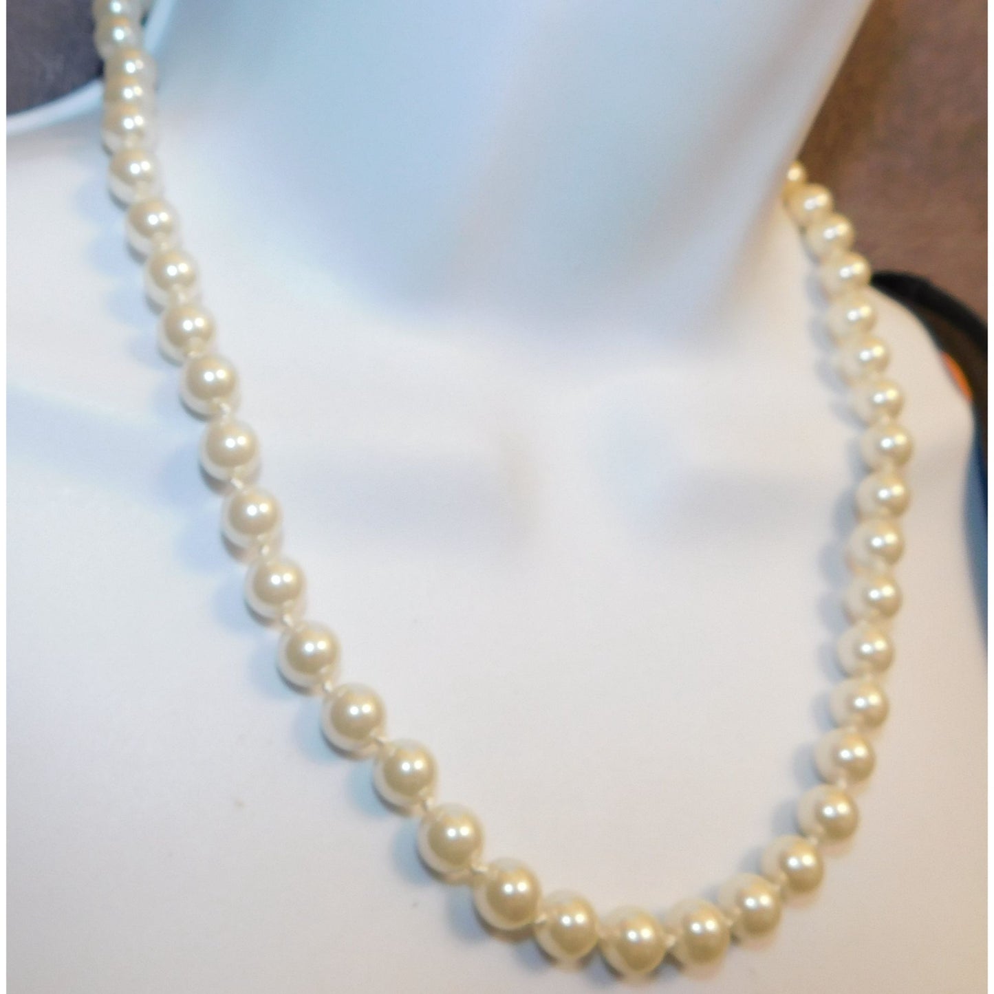 Elegant Classic Faux Pearl Beaded Necklace