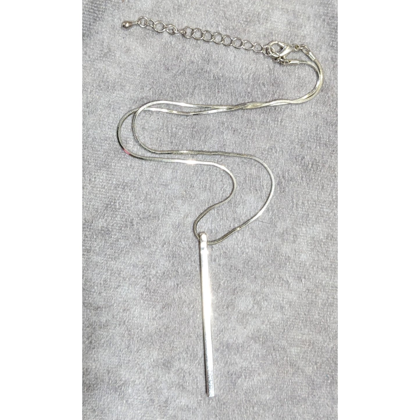 Elegant Modern Bright Silver Tone Pillar Pendant Necklace