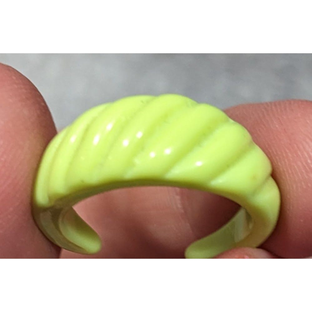 Retro Light Green Textured Open Bottom Dome Cuff Ring Size 8 1/2