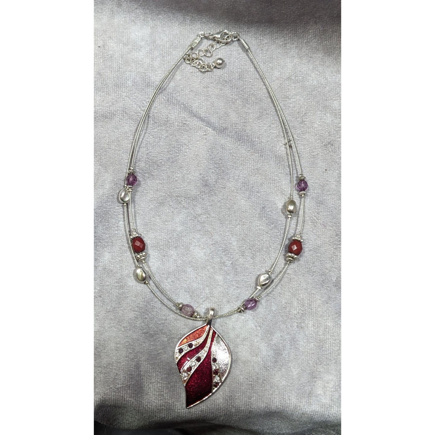 Kenneth Cole Fantasy Glam Red And Silver Tone Leaf Pendant Floating Necklace