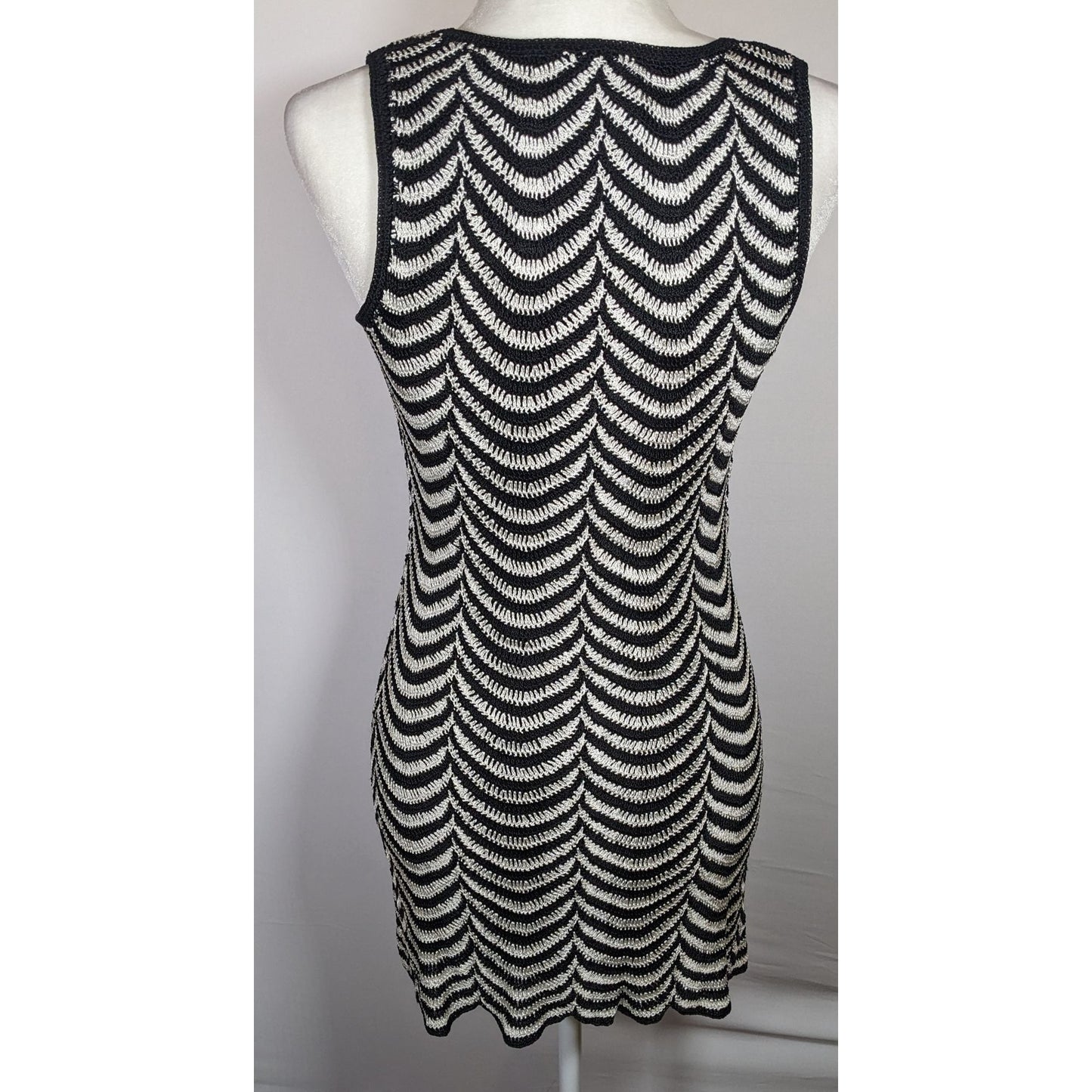 Nicowa Black And White Scalloped Crochet Dress
