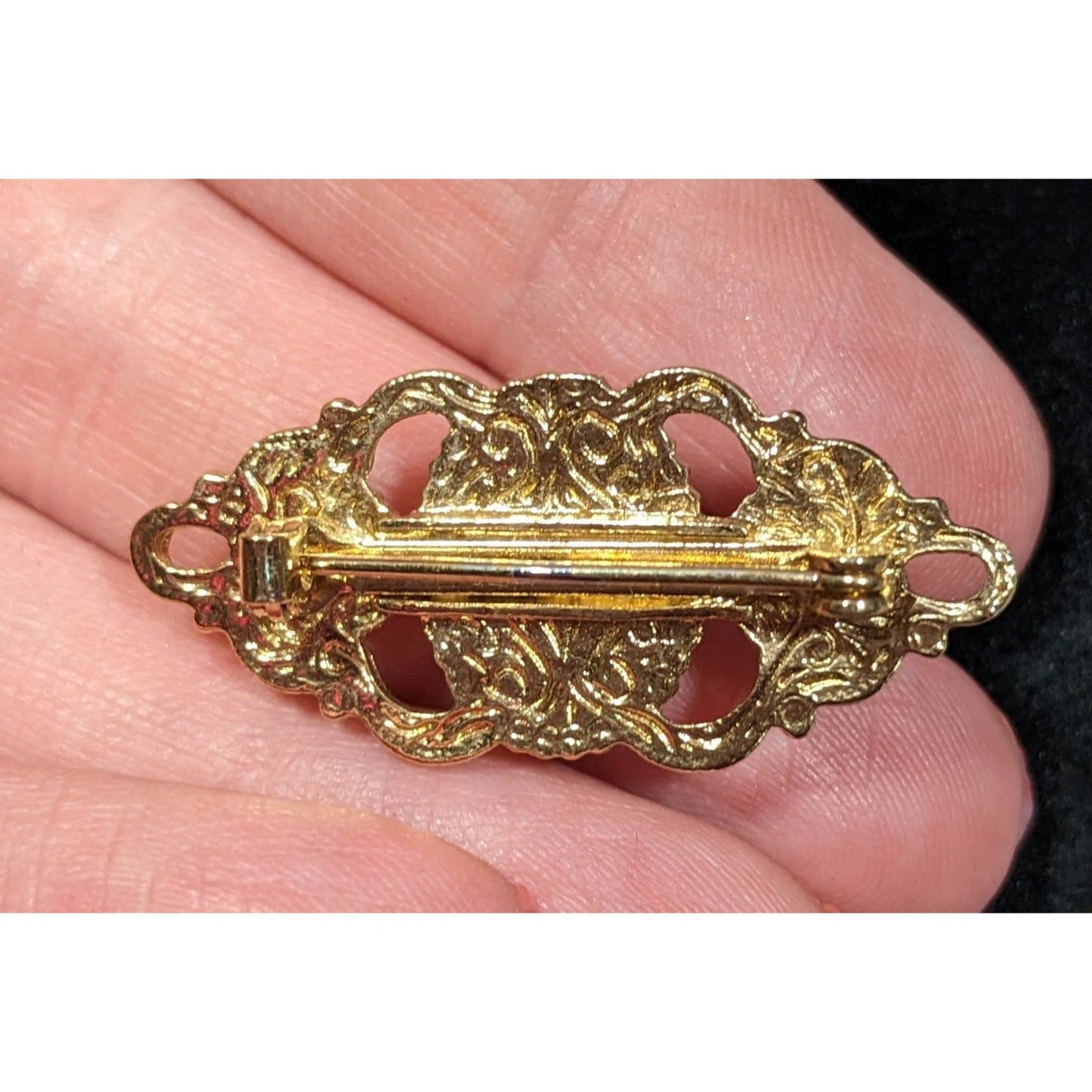 Vintage Baroque Style Gold Tone Faux Pearl Brooch