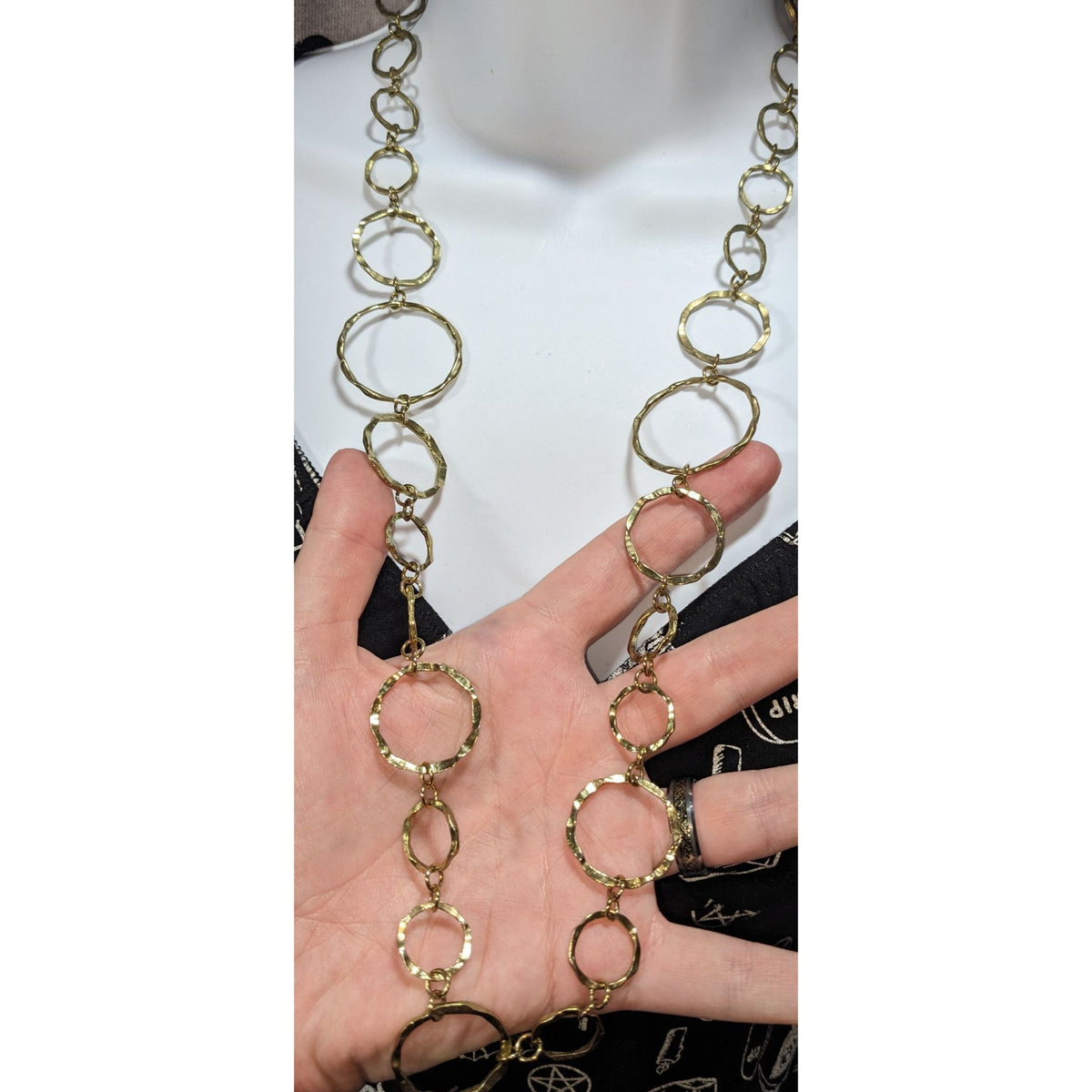 Boho Artisan Hammered Gold Tone Open Circle Link Necklace 28 Inch