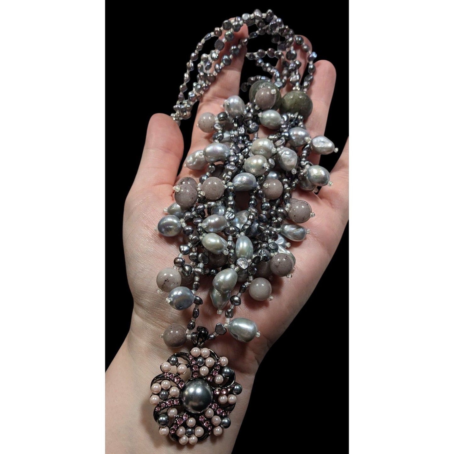 Vintage Elegant Pearl And Agate Beaded Floral Pendant Bib Necklace