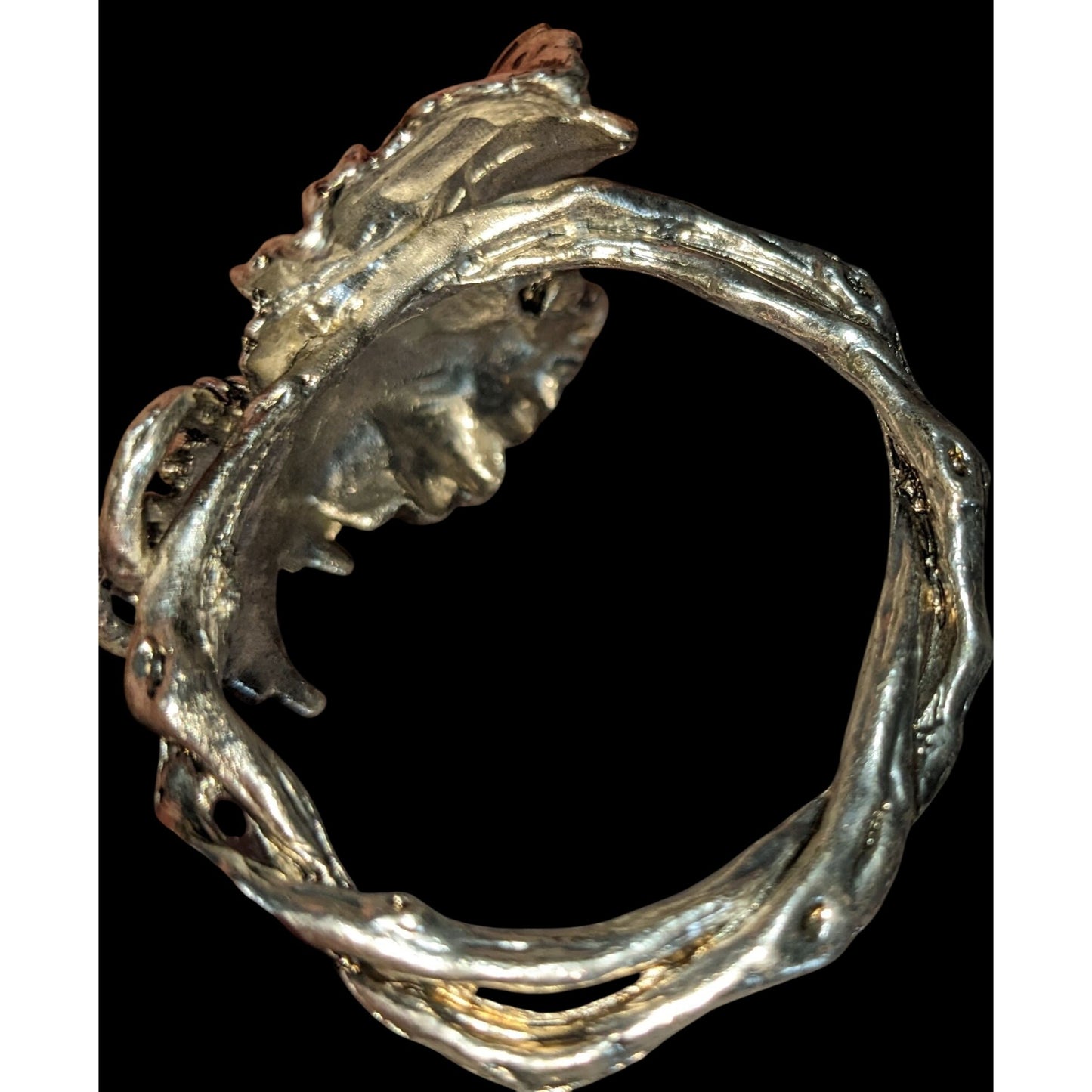 Regency Vintage Arthur Court Grape Vine Silver Tone Napkin Ring