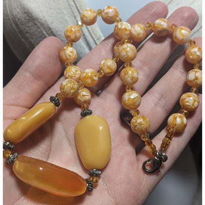 Retro Orange Cream Chunky Beaded Necklace