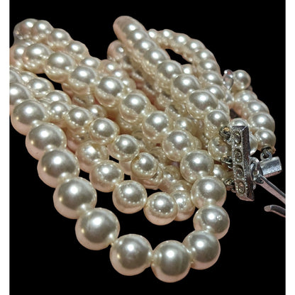 Vintage Japan Faux Pearl Necklace